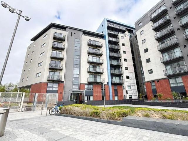 Flat for sale in Thornwood, Partick