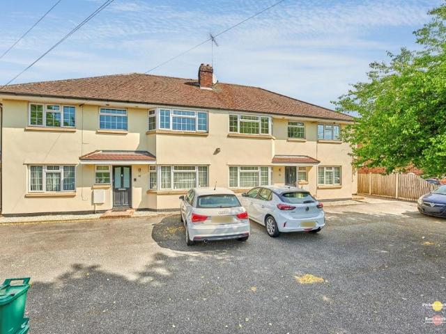 Flat for sale in Melbourne, Chelmsford
