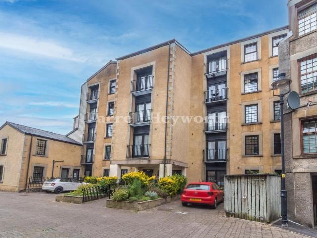 Flat for sale in The Quayside, Bare