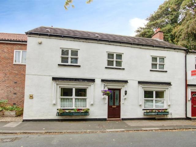 Flat for sale in Shincliffe