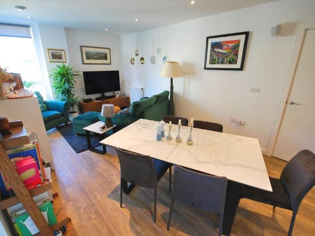 Flat for sale in Alperton, Greater London