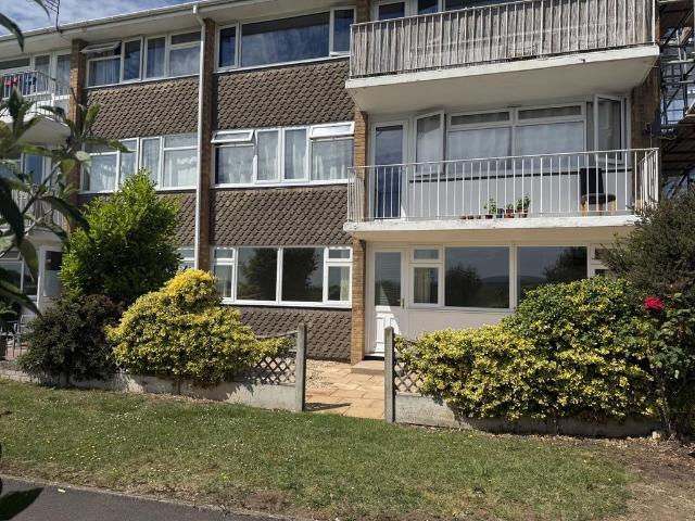 Flat for sale in Pamington, Gloucestershire