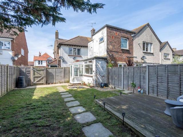 Flat for sale in Clapham, West Sussex