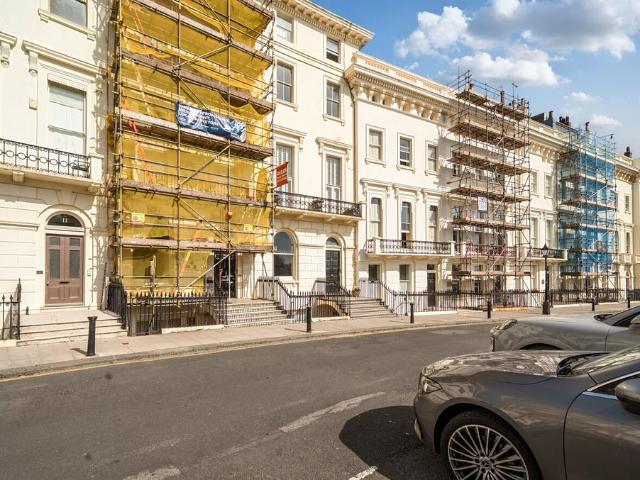 Flat for sale in Brunswick