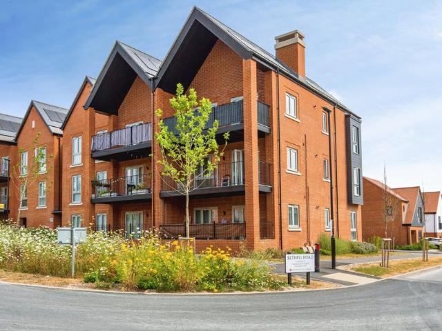 Flat for sale in Headbourne Worthy, Hampshire