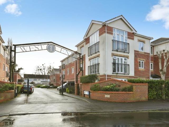 Flat for sale in Bitterne, City Of Southampton