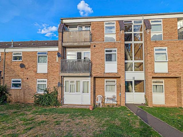 Flat for sale in Studlands Park, West Suffolk