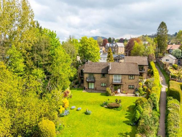 Flat for sale in Abergavenny