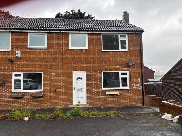 Flat for sale in Hove Edge, Bailiff Bridge