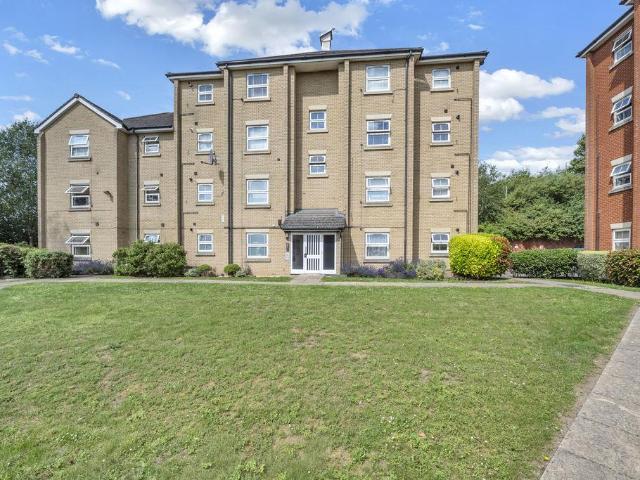 Flat for sale in Chedburgh, Suffolk