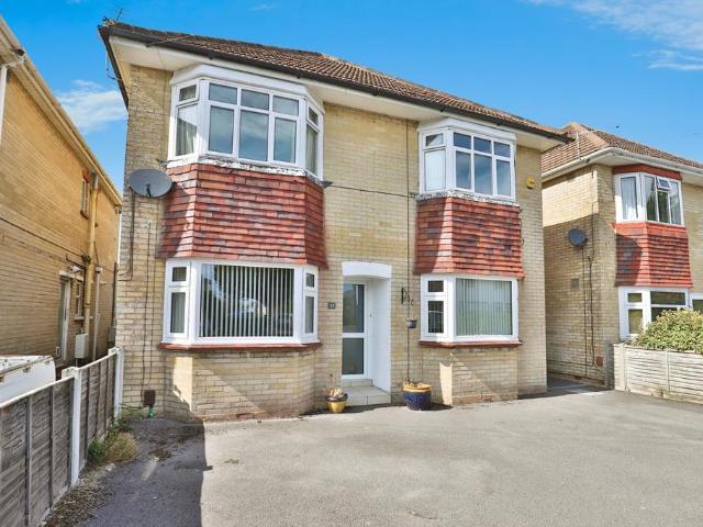 Flat for sale in Christchurch