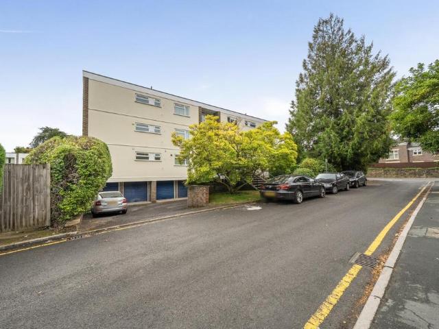 Flat for sale in Charlotteville, Guildford