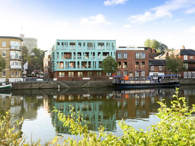 Flat for sale in Clewer Village, Windsor