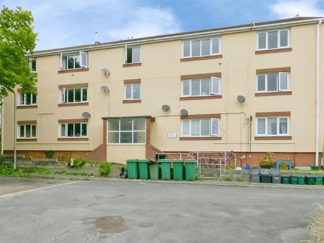 Flat for sale in Merthyr Dyfan, Barry
