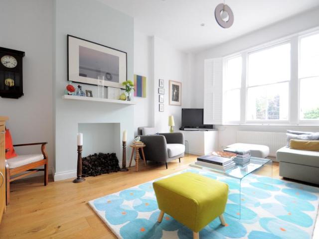 Flat for sale in Peckham, Greater London
