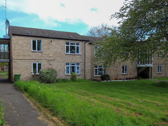 Flat for sale in Arbury, Cambridgeshire