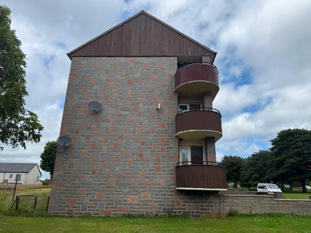 Flat for sale in Ballindoch, Scotland