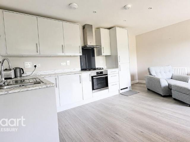 Flat for sale in Walton, Aylesbury