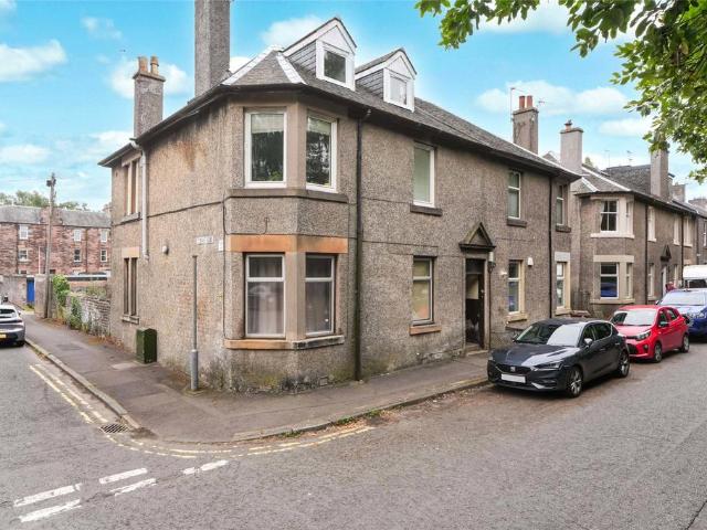 Flat for sale in Cambuskenneth, Scotland