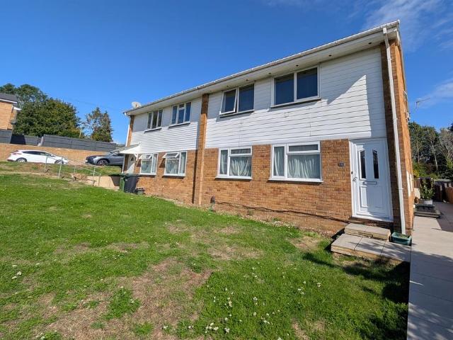 Flat for sale in Helford, Hampshire