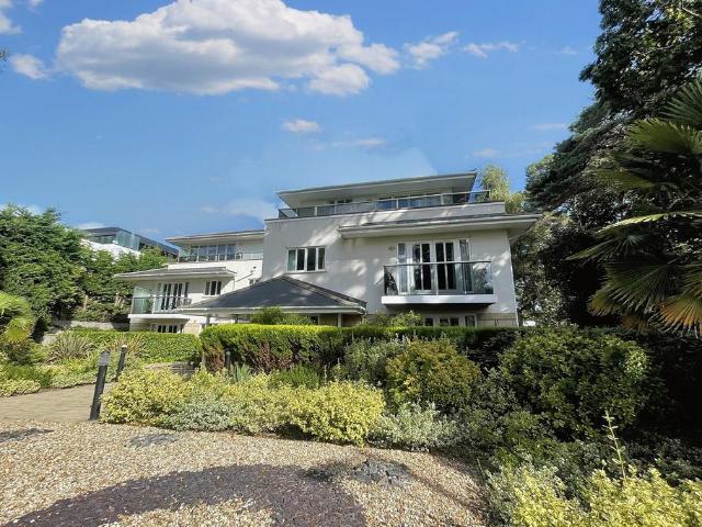 Flat for sale in Canford Cliffs, Poole