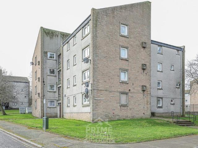 Flat for sale in Ballindoch, Scotland