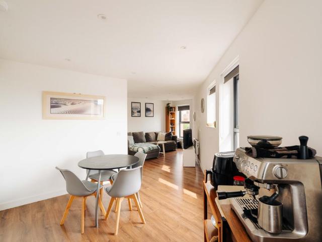 Flat for sale in Feckenham, City Of Bristol
