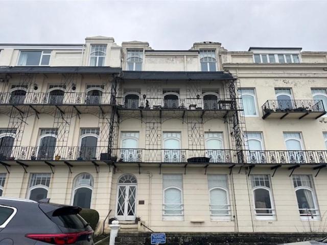 Flat for sale in South Cliff, Kepwick
