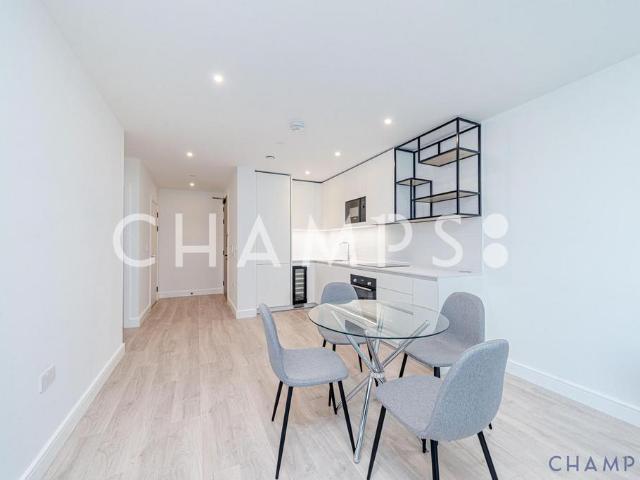 Flat for sale in Alperton, Greater London