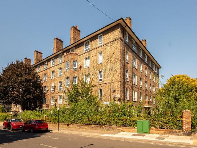 Flat for sale in The Borough, Greater London