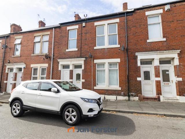 Flat for sale in North Shields, North Tyneside
