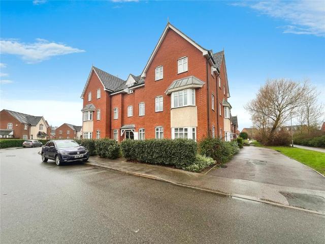 Flat for sale in Glebe Park, Brayford