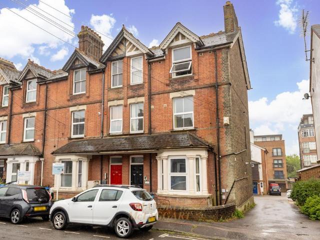 Flat for sale in Blackwell, Perryfields