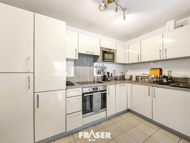 Flat for sale in Dalston, De Beauvoir Town
