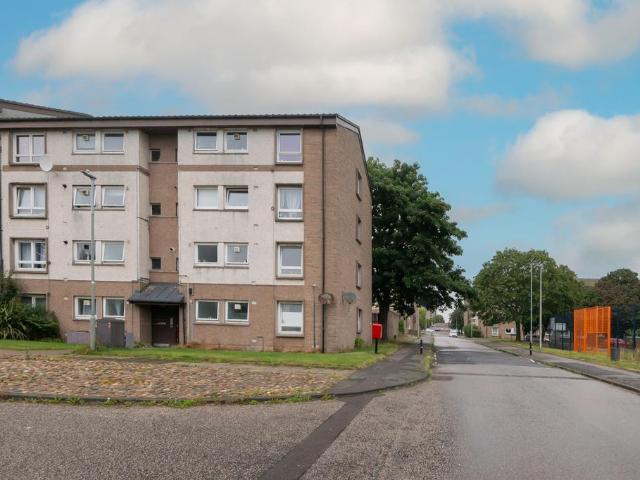 Flat for sale in Ballindoch, Scotland