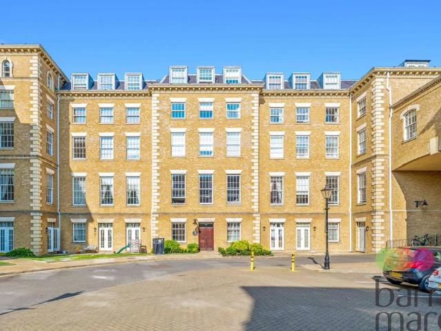 Flat for sale in Friern Barnet, Isle Of Man