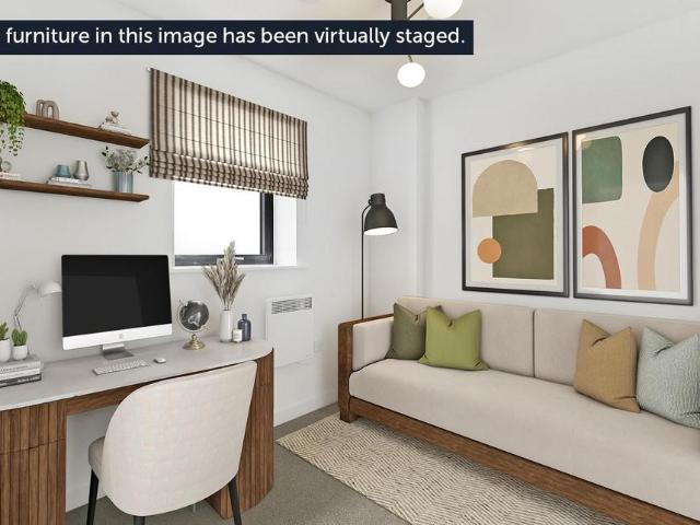 Flat for sale in Reading