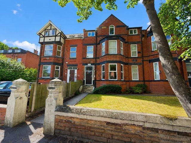 Flat for sale in Georgia, Greater Manchester