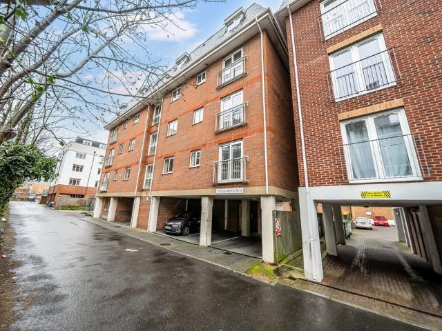 Flat for sale in Cosham, City Of Portsmouth