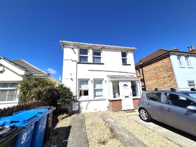 Flat for sale in Poole