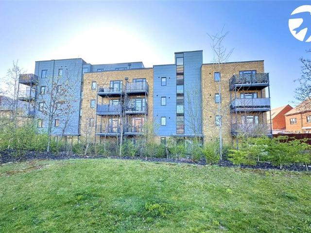 Flat for sale in Castle Hill, Monks Orchard