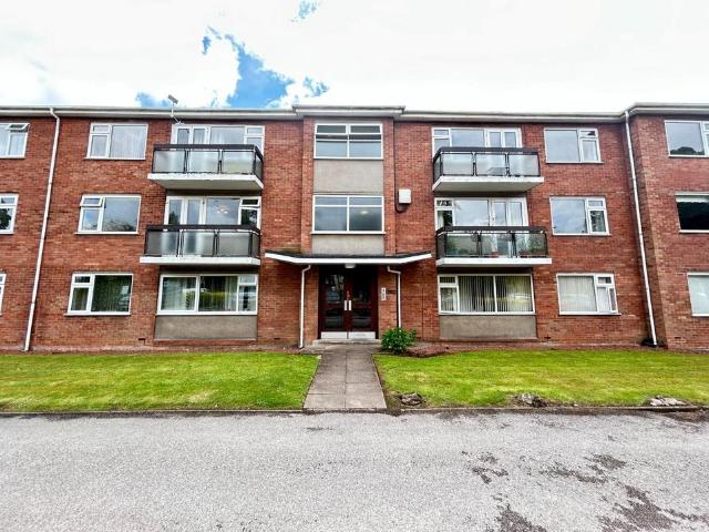 Flat for sale in Milverton, Green Close