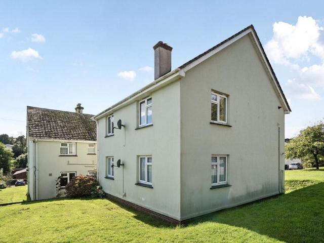 Flat for sale in Strode, Devon