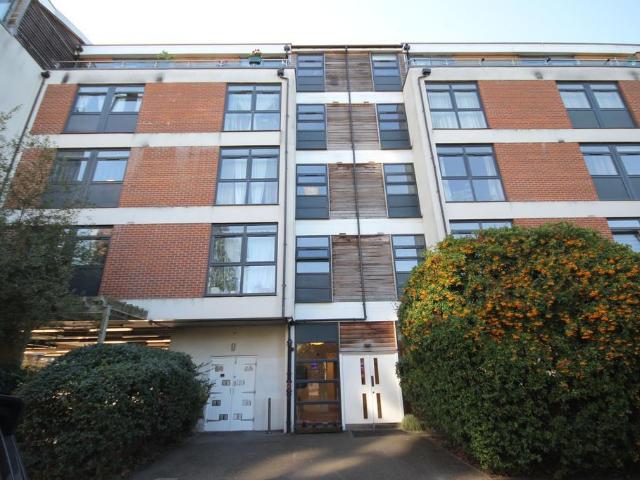 Flat for sale in Blackhills, Surrey