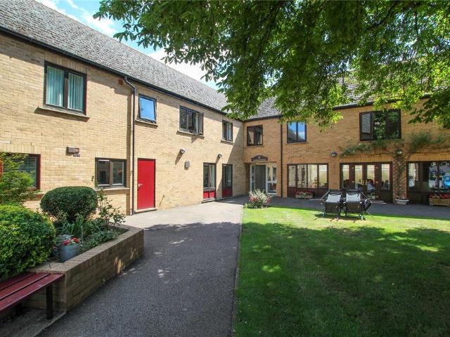 Flat for sale in Arrington, Cambridgeshire