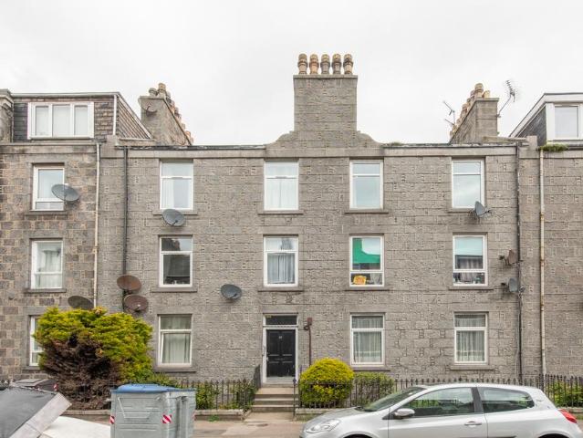 Flat for sale in Ballindoch, Scotland
