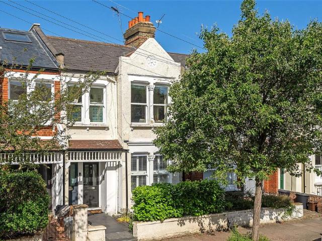 Flat for sale in Southfields, Greater London