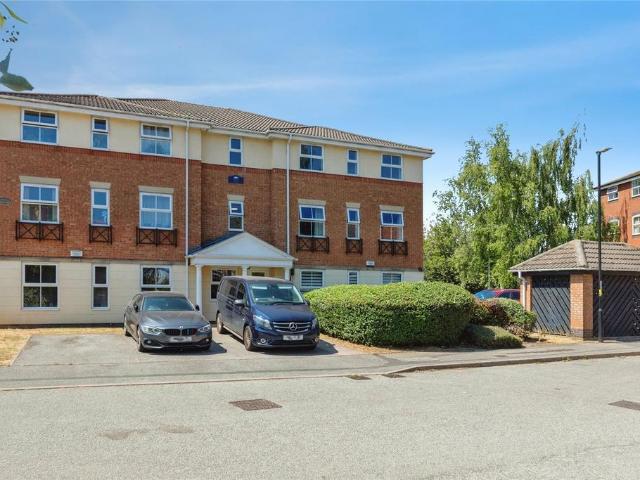 Flat for sale in Hillfields, West Midlands
