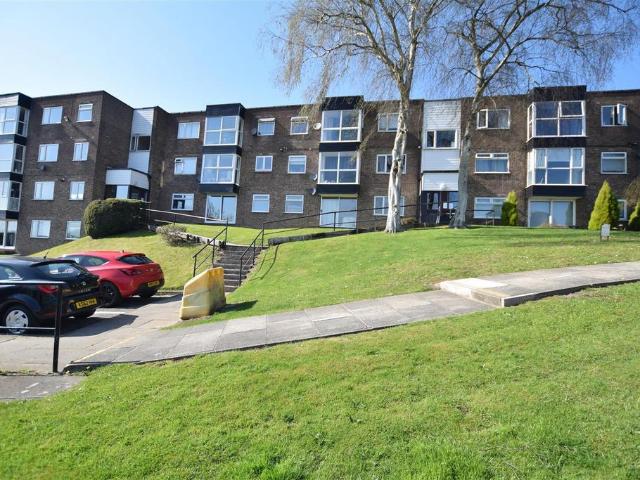 Flat for sale in Bury, Greater Manchester
