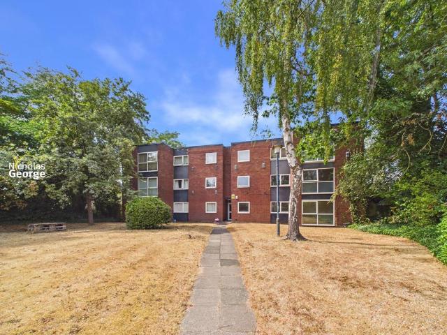 Flat for sale in Gravelly Hill, West Midlands